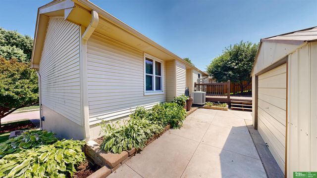 5636 N 126th Avenue, Omaha, NE 68164