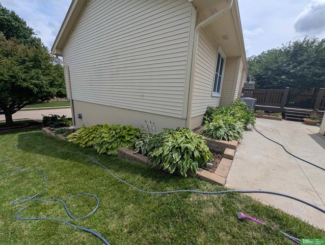 5636 N 126th Avenue, Omaha, NE 68164