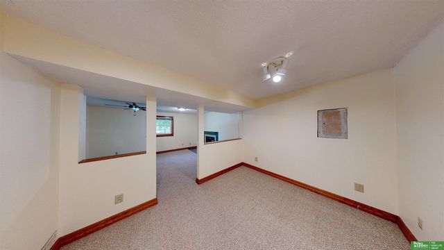 5636 N 126th Avenue, Omaha, NE 68164