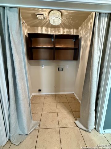 821 Dimrock, Schertz, TX 78154
