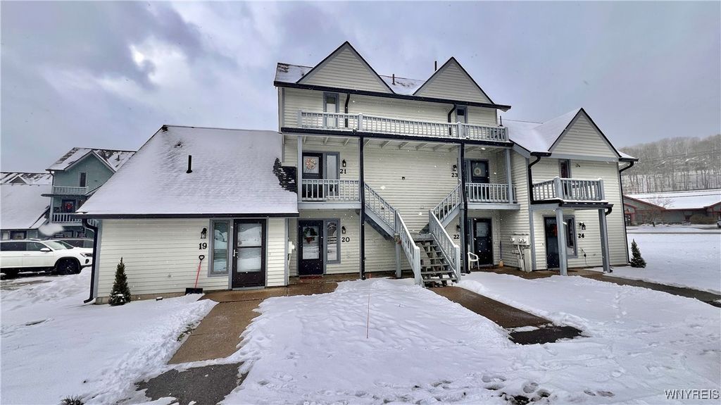 20 Wildflower, Ellicottville, NY 14731