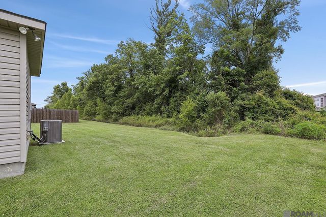 3052 S Roth Ave, Gonzales, LA 70737