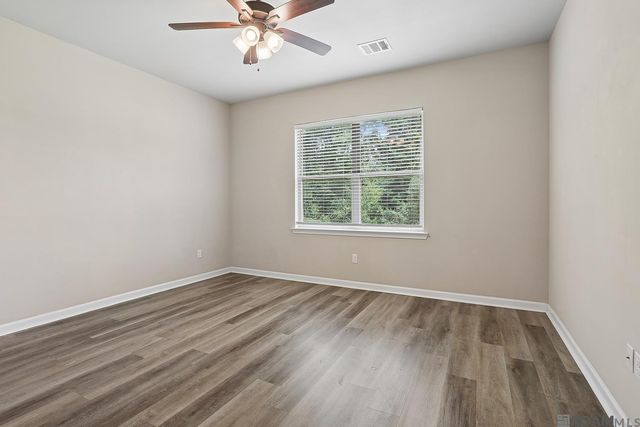 3052 S Roth Ave, Gonzales, LA 70737
