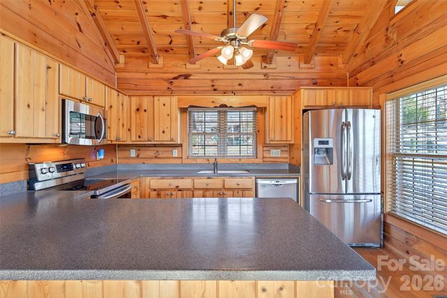 28 Outback Trail, Nebo, NC 28761