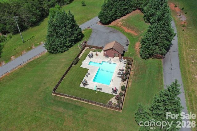 28 Outback Trail, Nebo, NC 28761