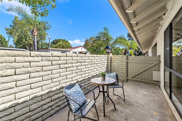 3167 Via Vista P, Laguna Woods, CA 92637