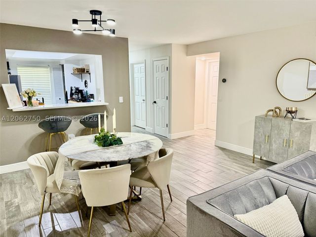 300 Promenade Dr 105, Other, FL 34698