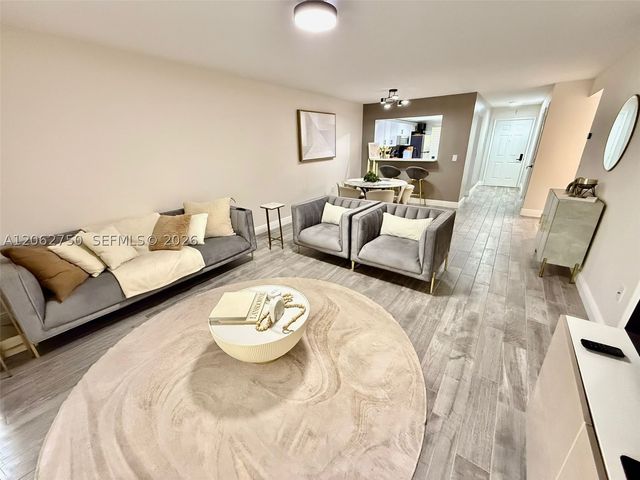 300 Promenade Dr 105, Other, FL 34698