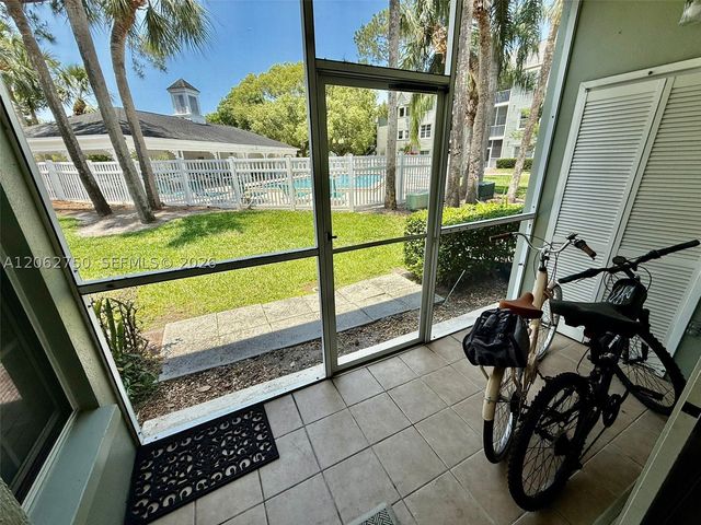 300 Promenade Dr 105, Other, FL 34698