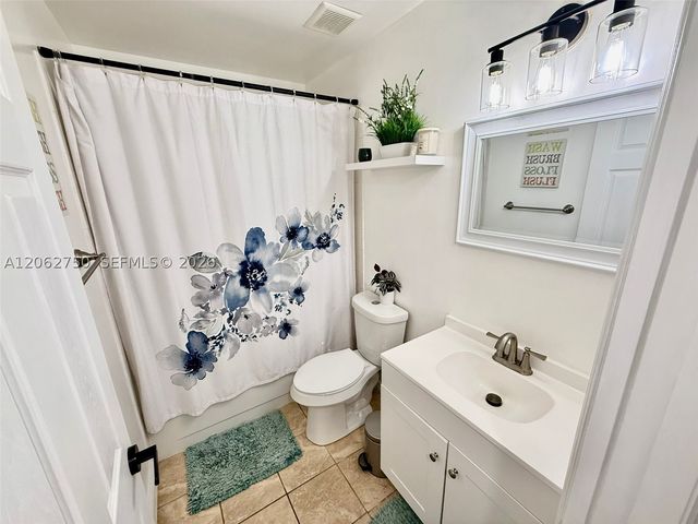 300 Promenade Dr 105, Other, FL 34698