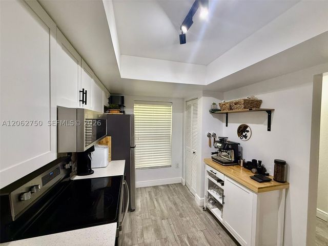 300 Promenade Dr 105, Other, FL 34698