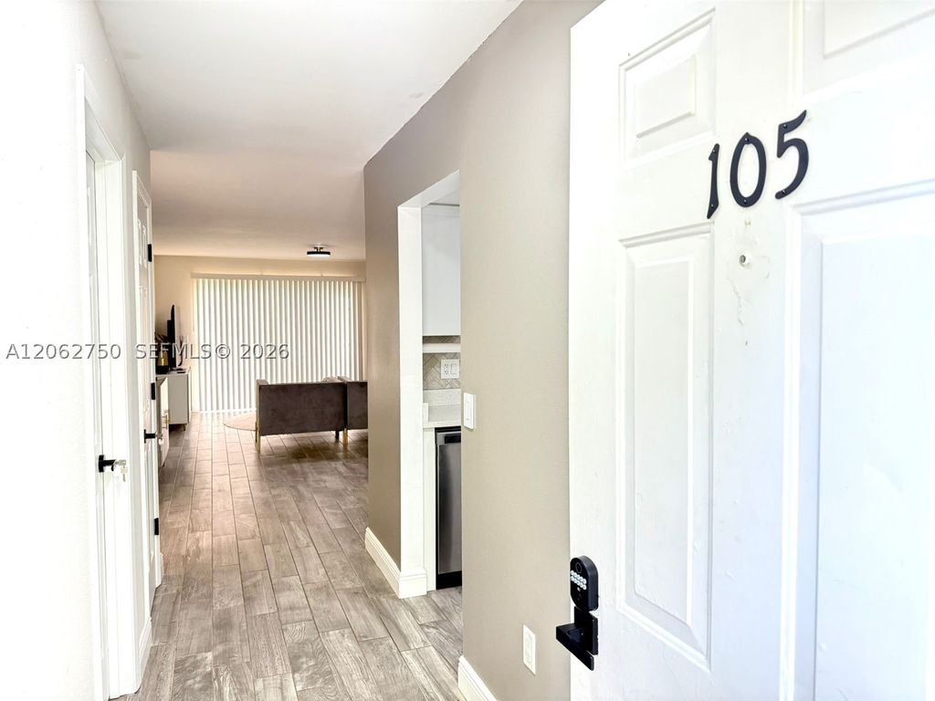 300 Promenade Dr 105, Other, FL 34698