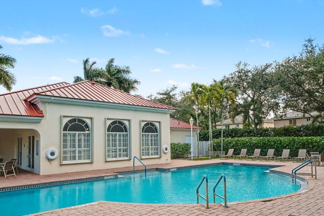 4015 Banyan Trails Drive, Coconut Creek, FL 33073