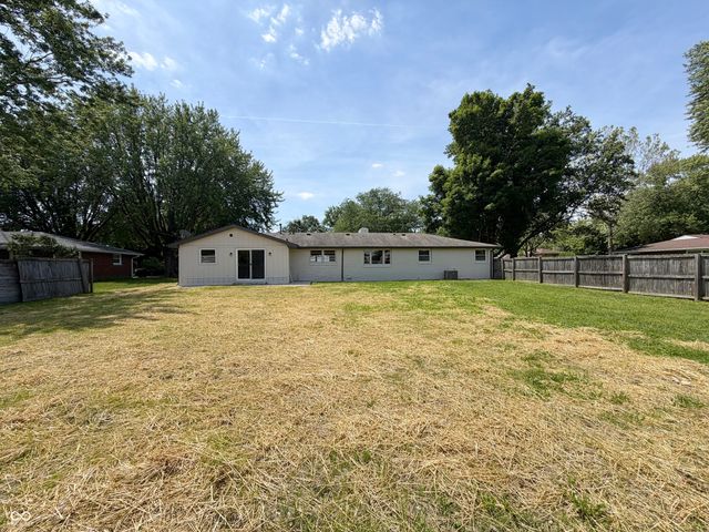 2318 E 40th Street, Anderson, IN 46013