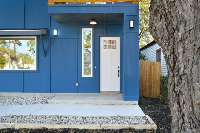 1448 Montana, San Antonio, TX 78203