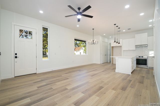 1448 Montana, San Antonio, TX 78203