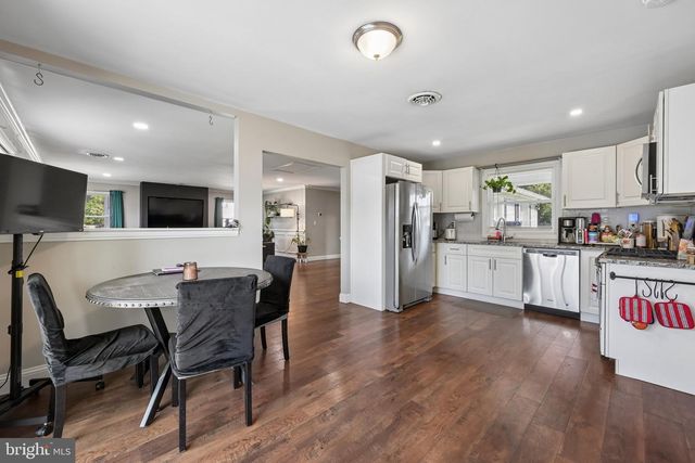 14 POTTER LN, Willingboro, NJ 08046