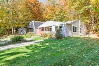 929 Texas Hill Road, Hinesburg, VT 05461