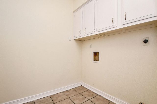 16823 Cobble Ridge Drive, Sugar Land, TX 77498