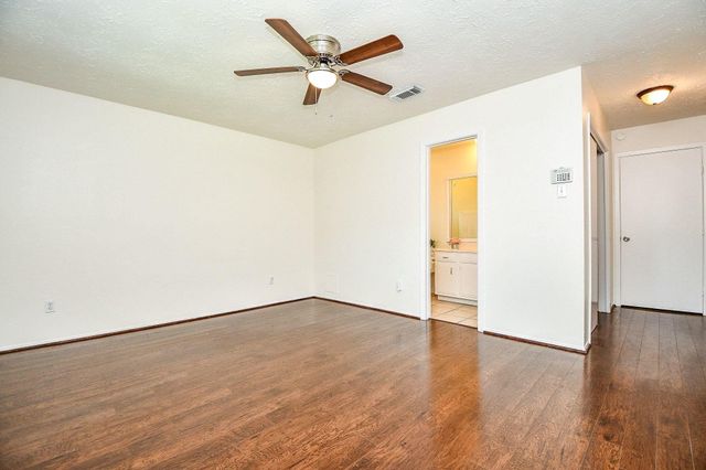 16823 Cobble Ridge Drive, Sugar Land, TX 77498