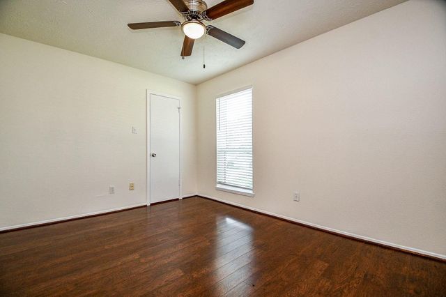 16823 Cobble Ridge Drive, Sugar Land, TX 77498