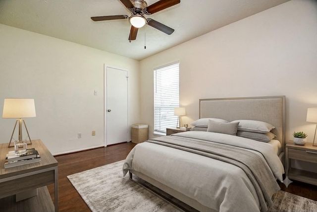 16823 Cobble Ridge Drive, Sugar Land, TX 77498