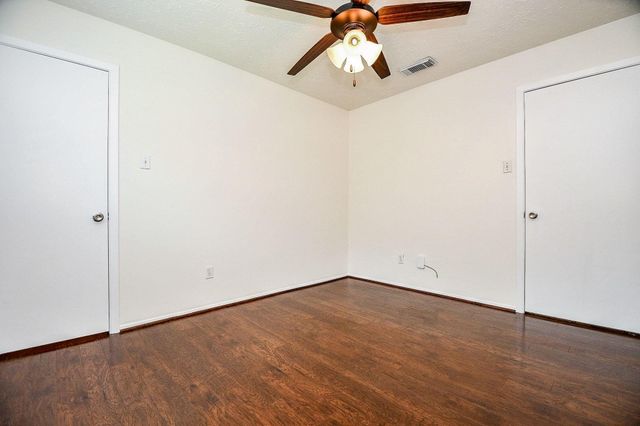 16823 Cobble Ridge Drive, Sugar Land, TX 77498
