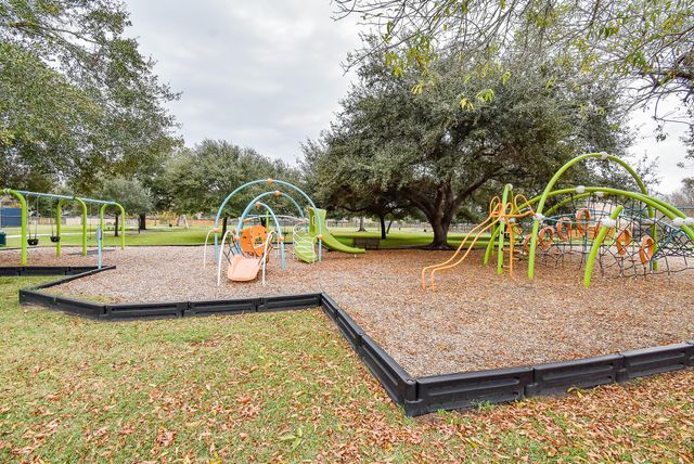 16823 Cobble Ridge Drive, Sugar Land, TX 77498