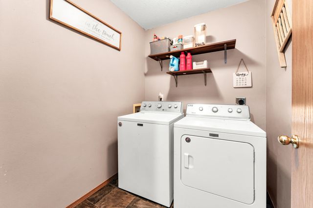 424 N Century Place, Republic, MO 65738