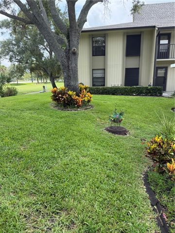 46 Plantation Drive 101, Vero Beach, FL 32966