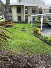 46 Plantation Drive 101, Vero Beach, FL 32966