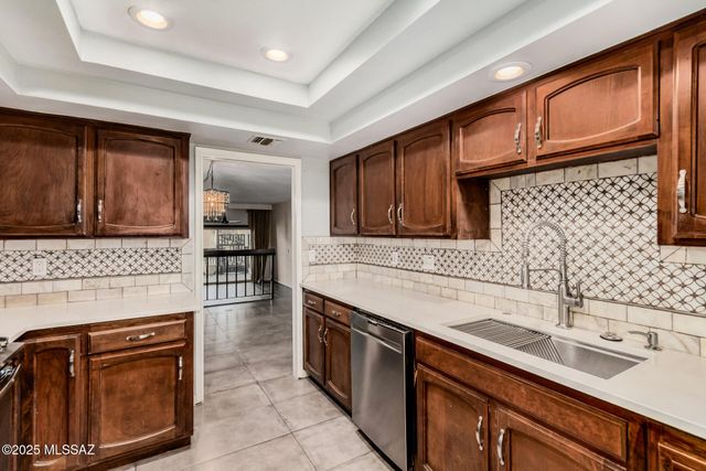 418 N Dodge Boulevard, Tucson, AZ 85716