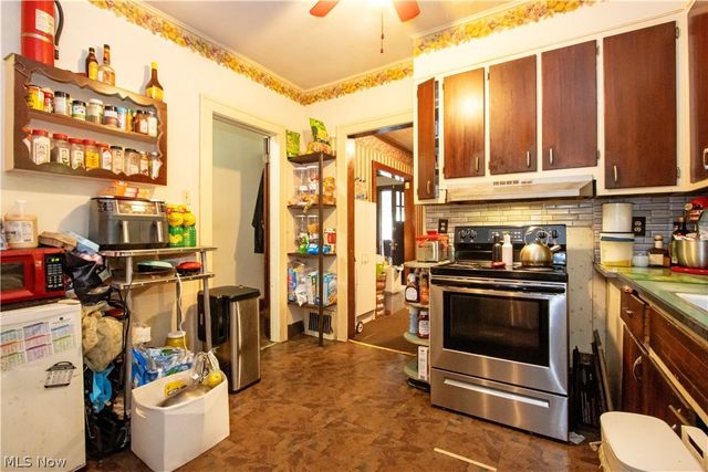 709 Longview Avenue, Akron, OH 44307