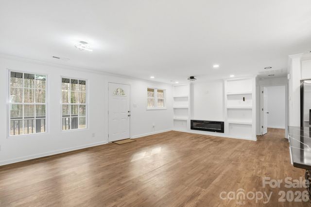 704 W Border Street, Dallas, NC 28034