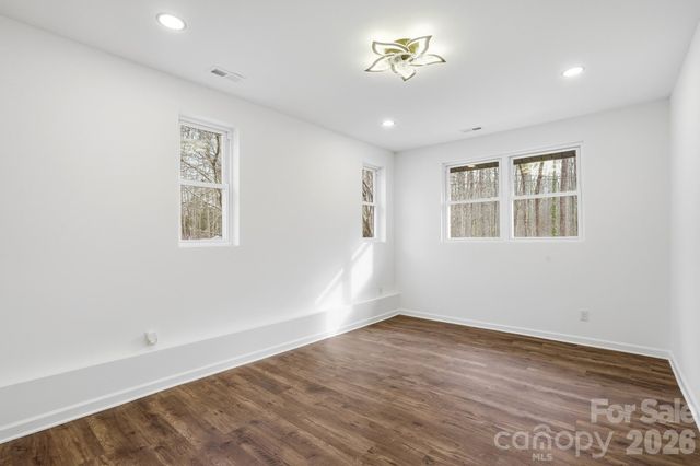 704 W Border Street, Dallas, NC 28034