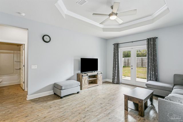 3588 Whitetail Ln, Pensacola, FL 32526