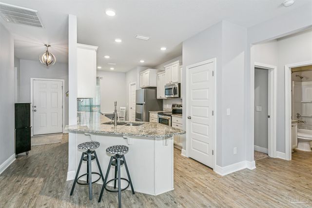 3588 Whitetail Ln, Pensacola, FL 32526