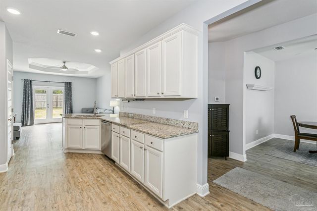 3588 Whitetail Ln, Pensacola, FL 32526