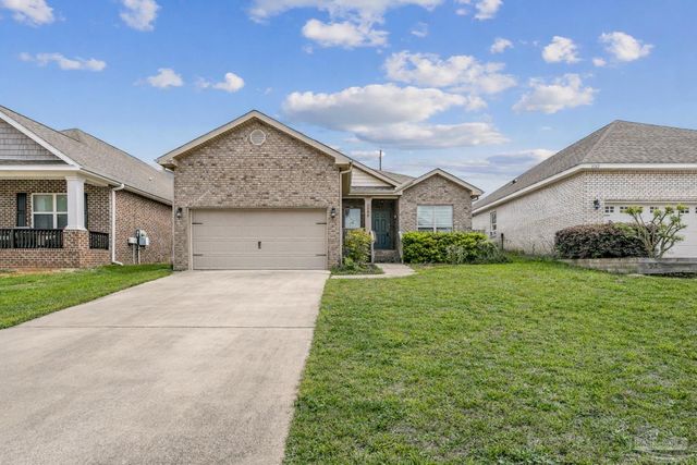 3588 Whitetail Ln, Pensacola, FL 32526