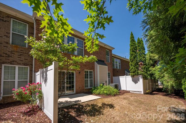 15551 Canmore Street, Charlotte, NC 28277