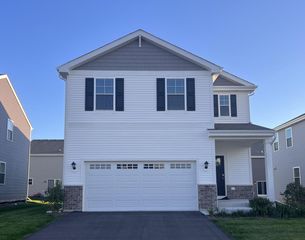 7151 Oakmont ROAD, Mount Pleasant, WI 53403