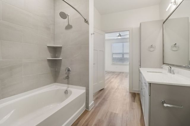 405 N Ewing Avenue 406, Dallas, TX 75203