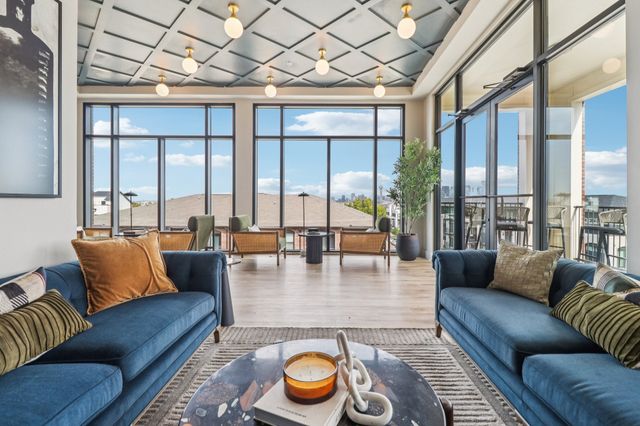 405 N Ewing Avenue 406, Dallas, TX 75203