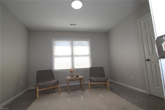 734 Gunby RD, Newport News, VA 23601