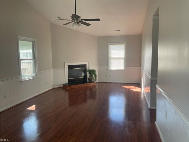 734 Gunby RD, Newport News, VA 23601