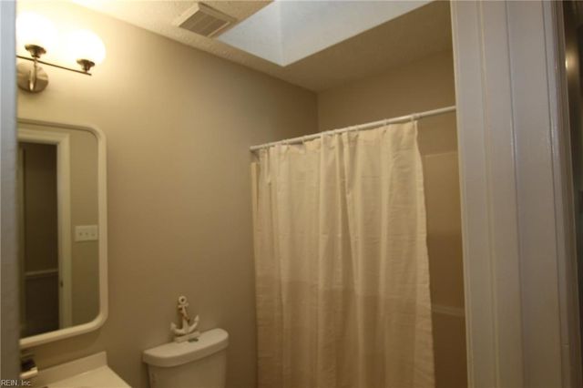 734 Gunby RD, Newport News, VA 23601