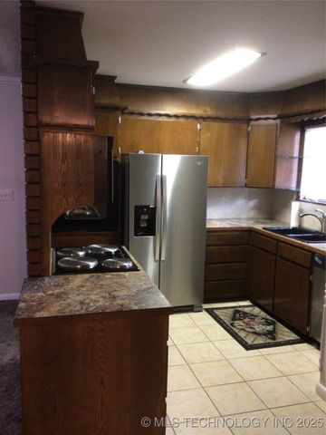 1213 NE 5th Street, Pryor, OK 74361