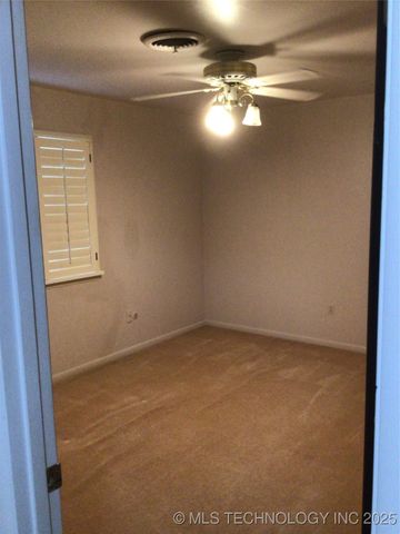 1213 NE 5th Street, Pryor, OK 74361