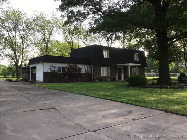 1213 NE 5th Street, Pryor, OK 74361