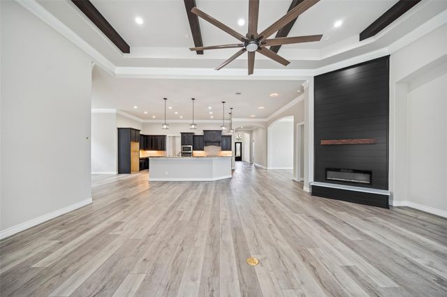 17401 Orchid Falls Lane, Conroe, TX 77302